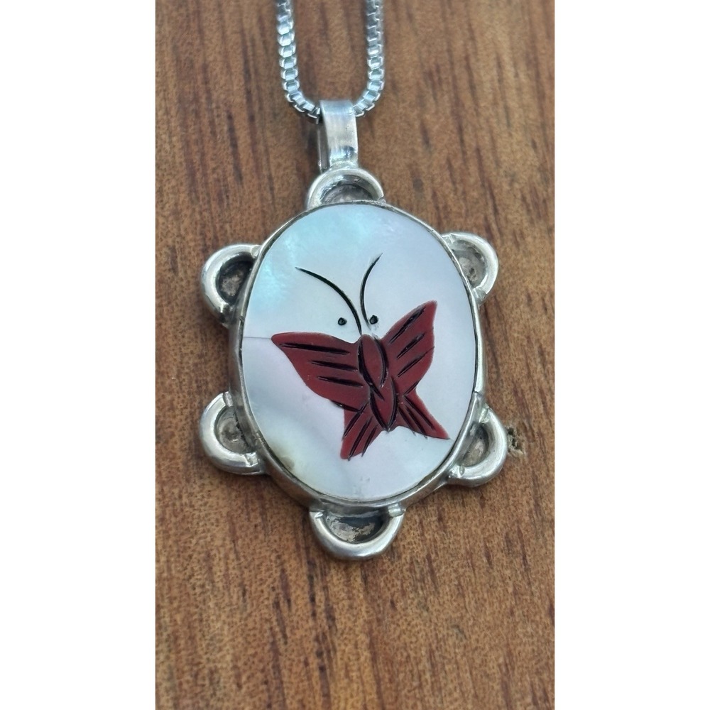 Unique Vintage Mexican Taxco Mother Of Pearl Carved Butterfly Necklace 18"